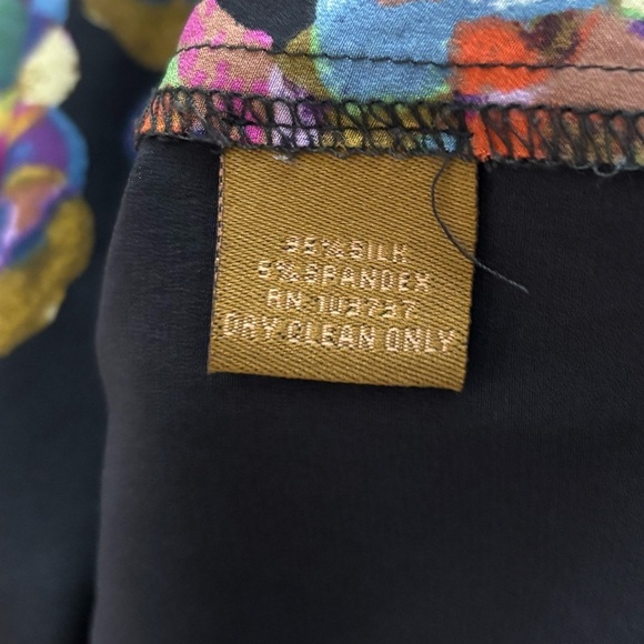 Anthropologie Silk Colorful Abstract Pattern t-shirt Dress size XS - Picture 9 of 11